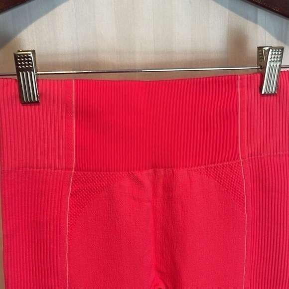 Gymshark Ultra Seamless Gorgeous Bright Neon Pink Leggings Size M - Picture 5 of 11